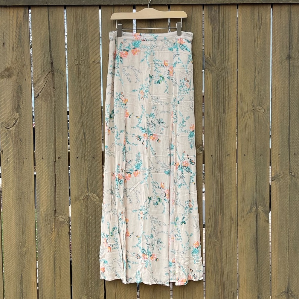Billabong Side Slit Floral Maxi Skirt Size Medium